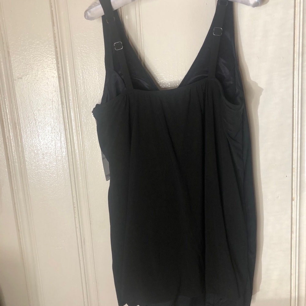 Elegant Black Women’s one piece bathing suit - Picture 2 of 6